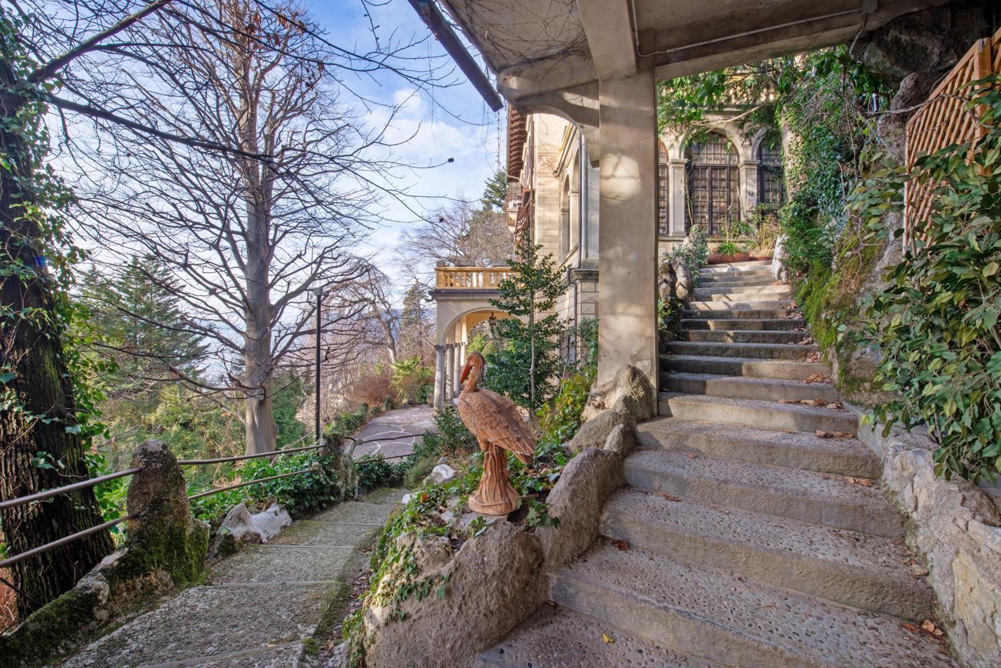App Mughetto In Villa Marchello Brunate Exterior foto